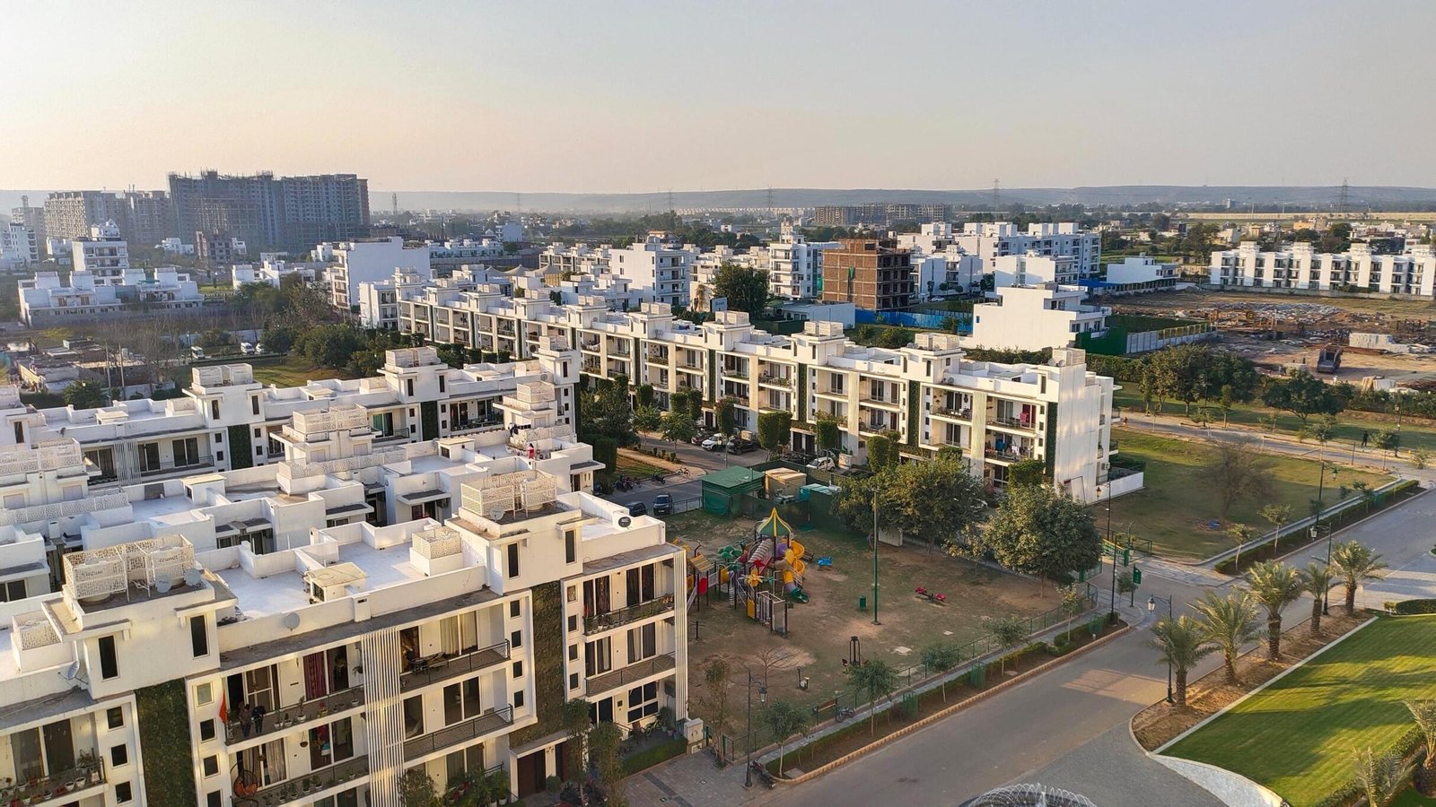 2, 3 BHK Independent Floor in Sector-33 Sohna, Gurgaon 3