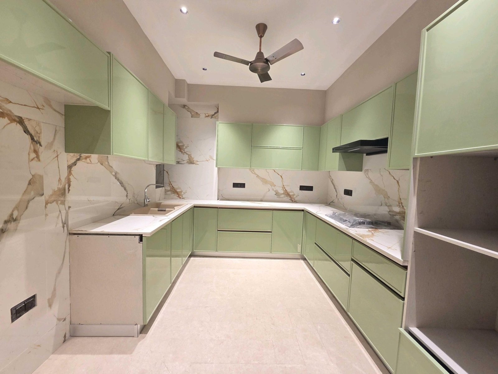 3 BHK Independent Builder Floor in DLF Phase 1, Gurgaon 2