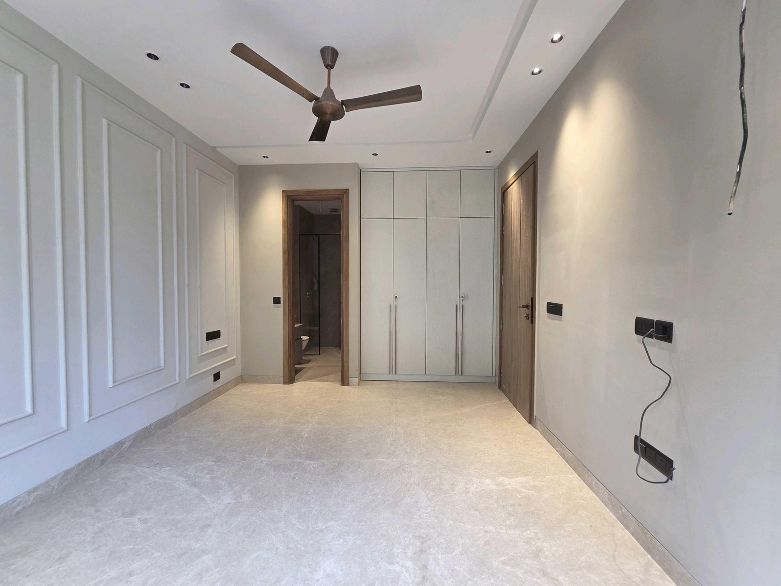 3 BHK Independent Builder Floor in DLF Phase 1, Gurgaon 3