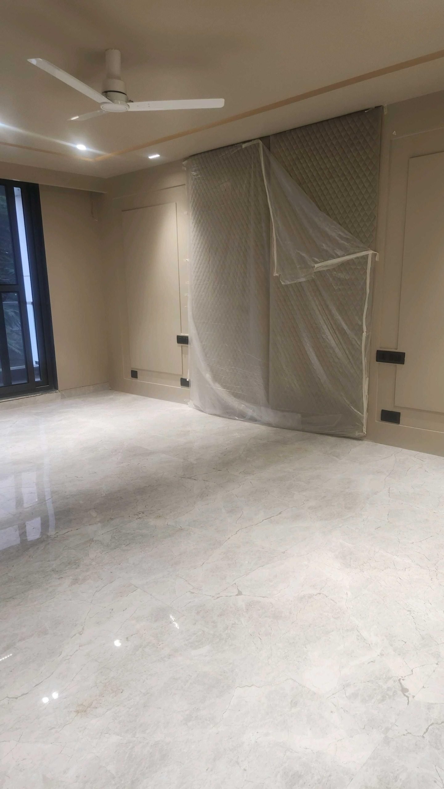 3 BHK Independent Builder Floor in DLF Phase 4, Gurgaon 1