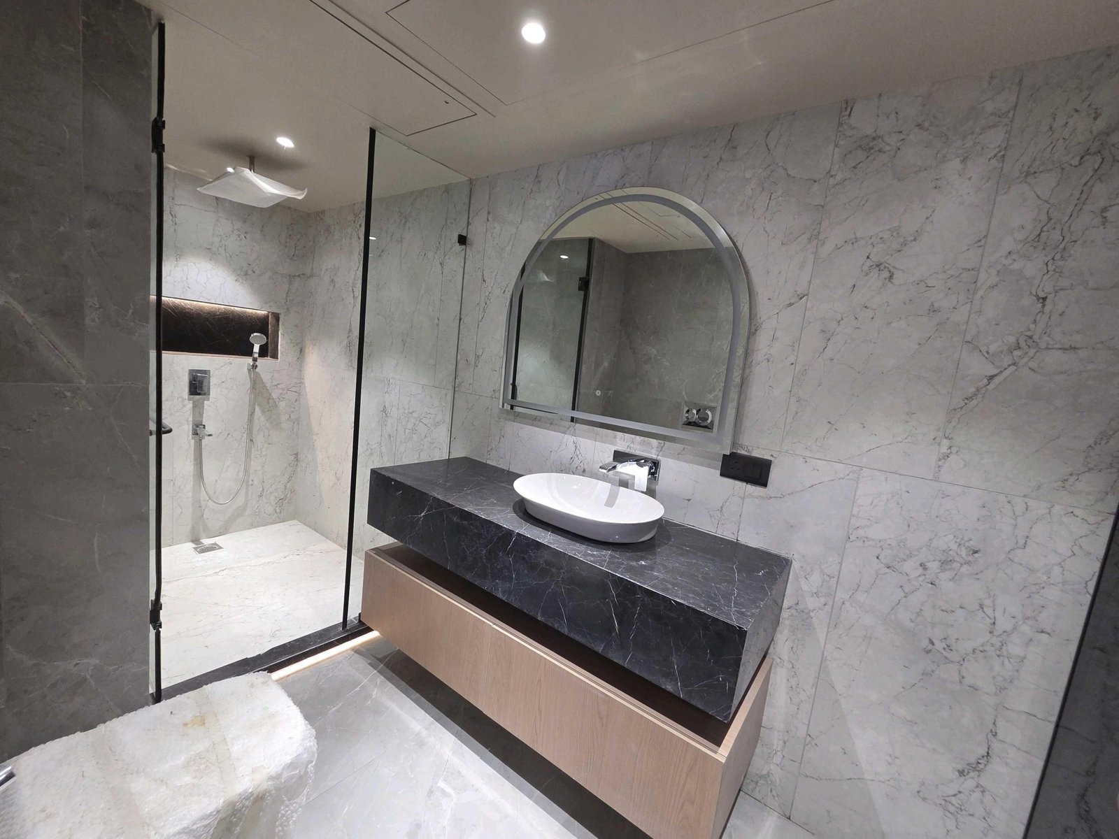 3 BHK Independent Builder Floor in Sushant Lok Phase 1, Gurgaon 5