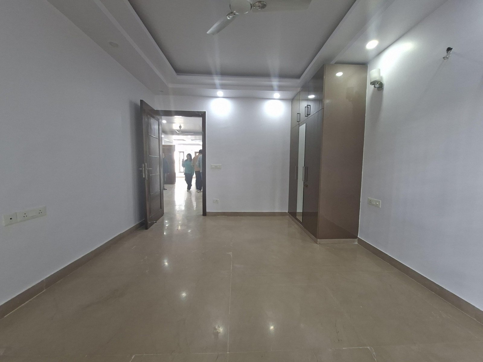 4 BHK Independent Builder Floor for rent in Galleria Market, Gurgaon 4