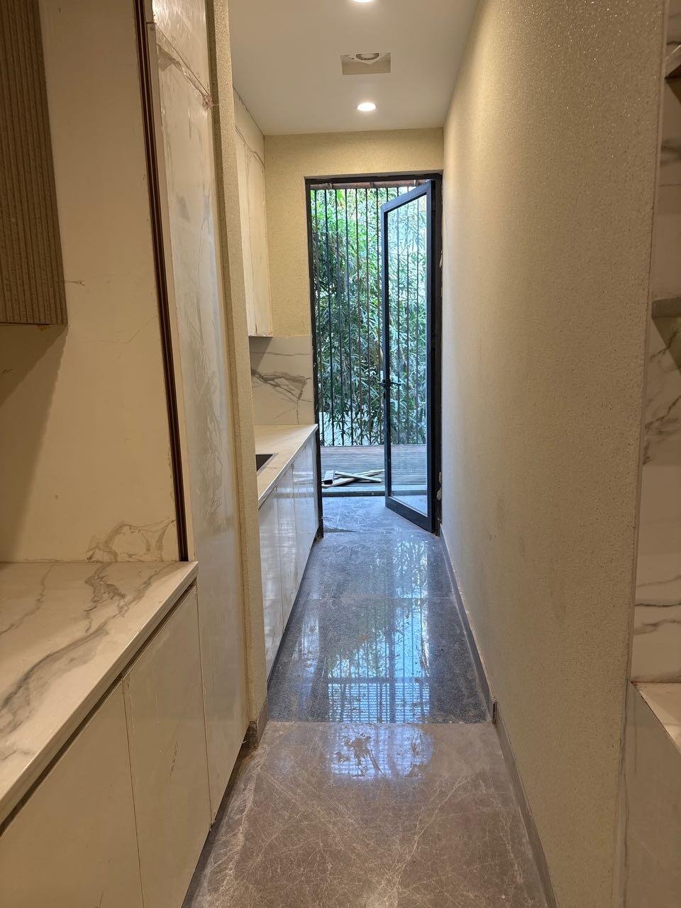 4 BHK Independent Builder Floor in DLF Phase 4, Gurgaon 4