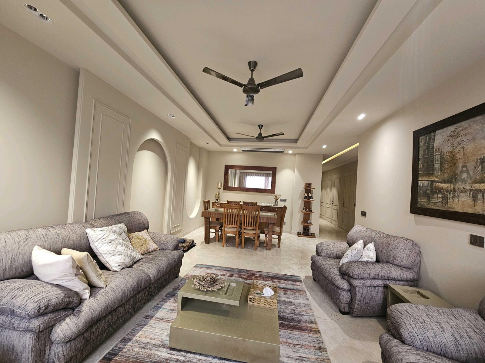 4 BHK Independent Builder Floor in DLF Phase 5, Gurgaon 2