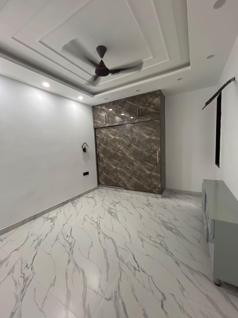 4 BHK Independent Builder Floor in South City 2, Gurgaon 5