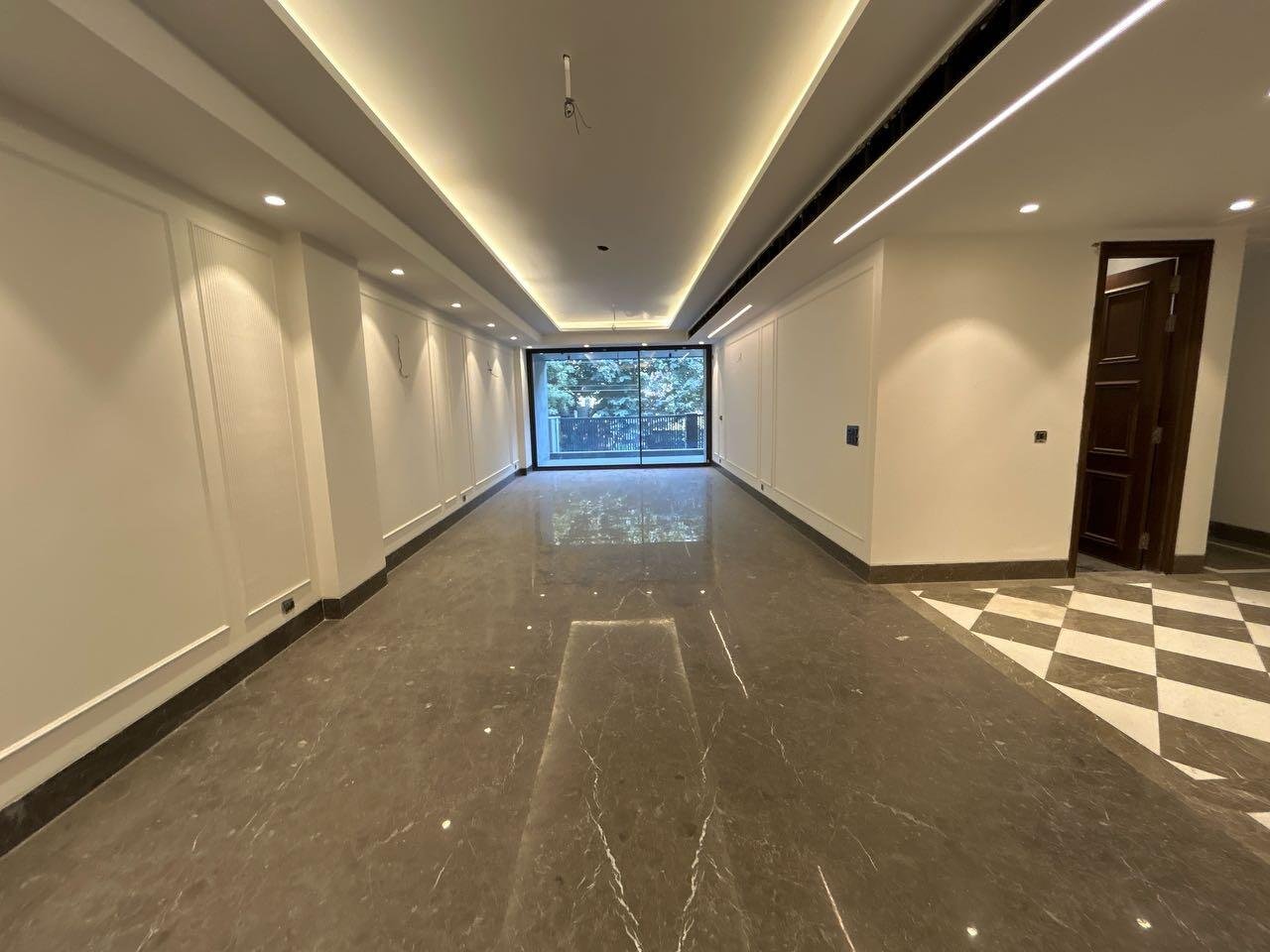 4 BHK Independent Builder Floor in Sushant Lok Phase 1, Gurgaon 1