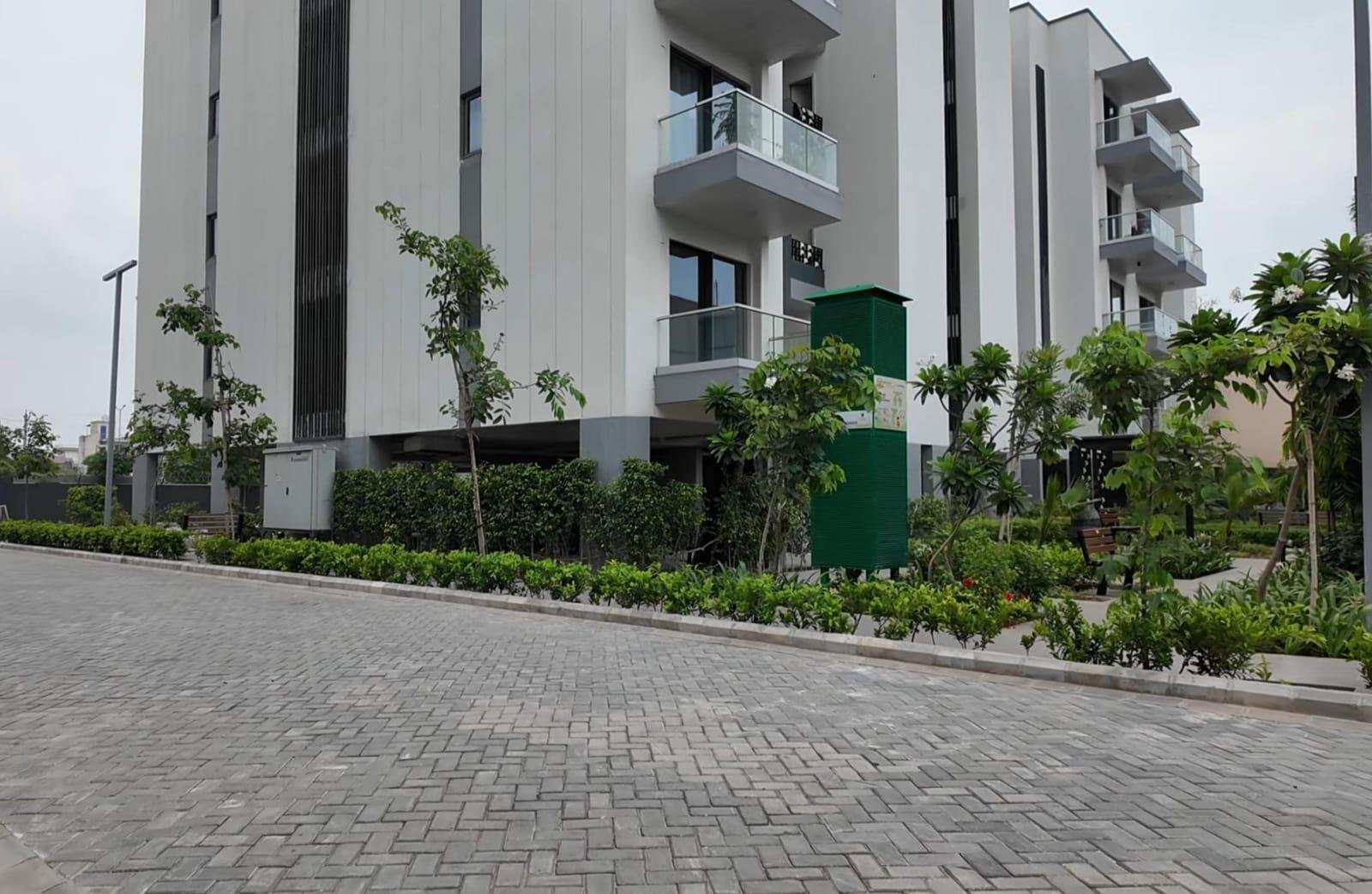 4 BHK Independent Floor in Sector 63A, Gurgaon 4