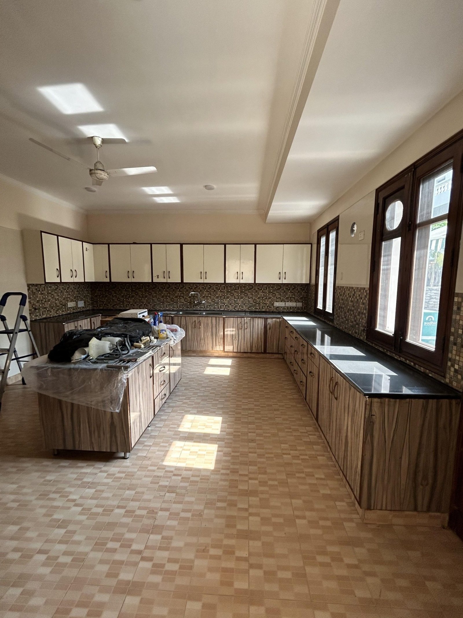 4 Bedroom House for rent in Block-A, DLF City Phase 1, Gurgaon 5