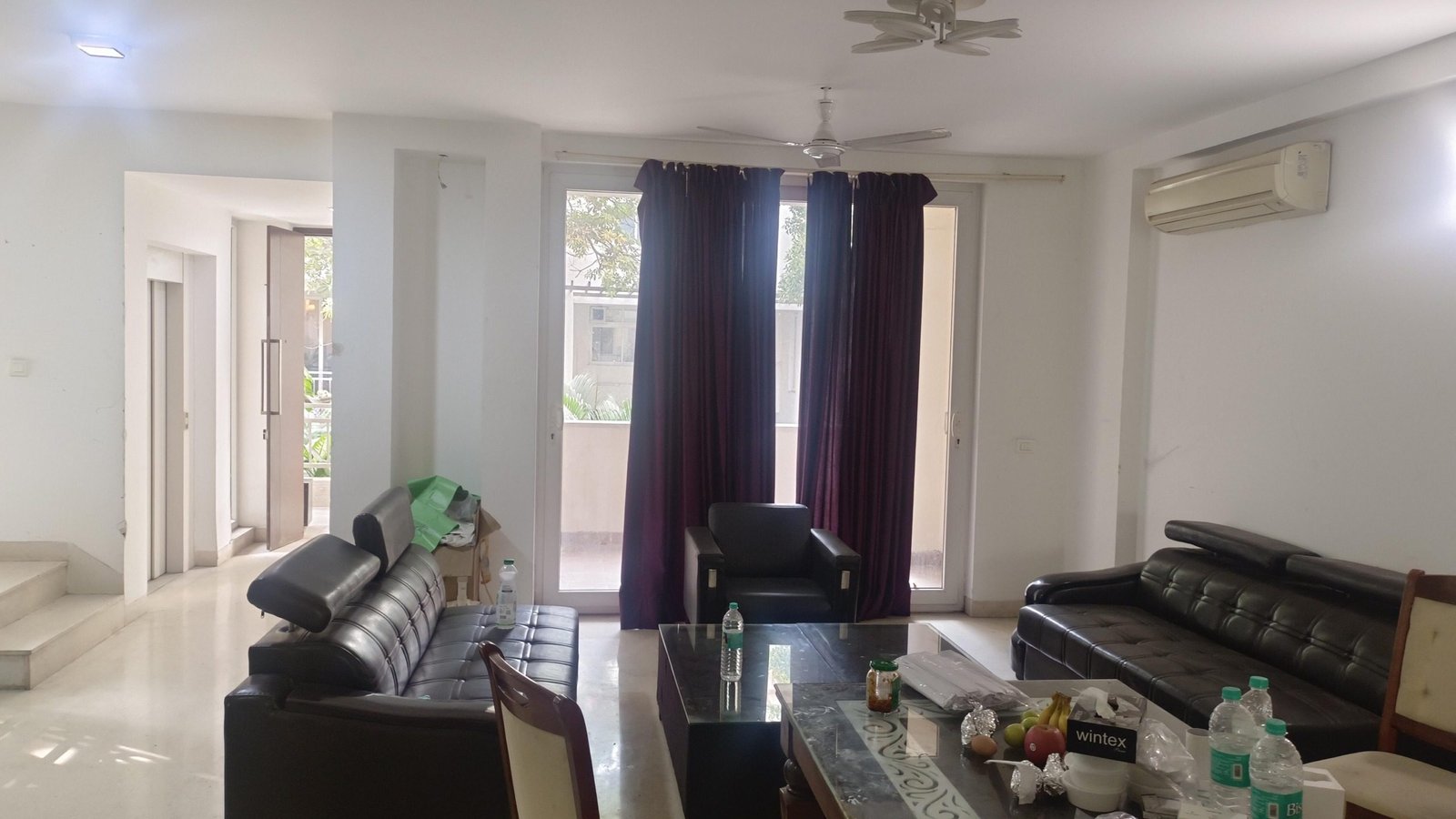 4 Bedroom House for rent in DLF Phase 2, Gurgaon 3