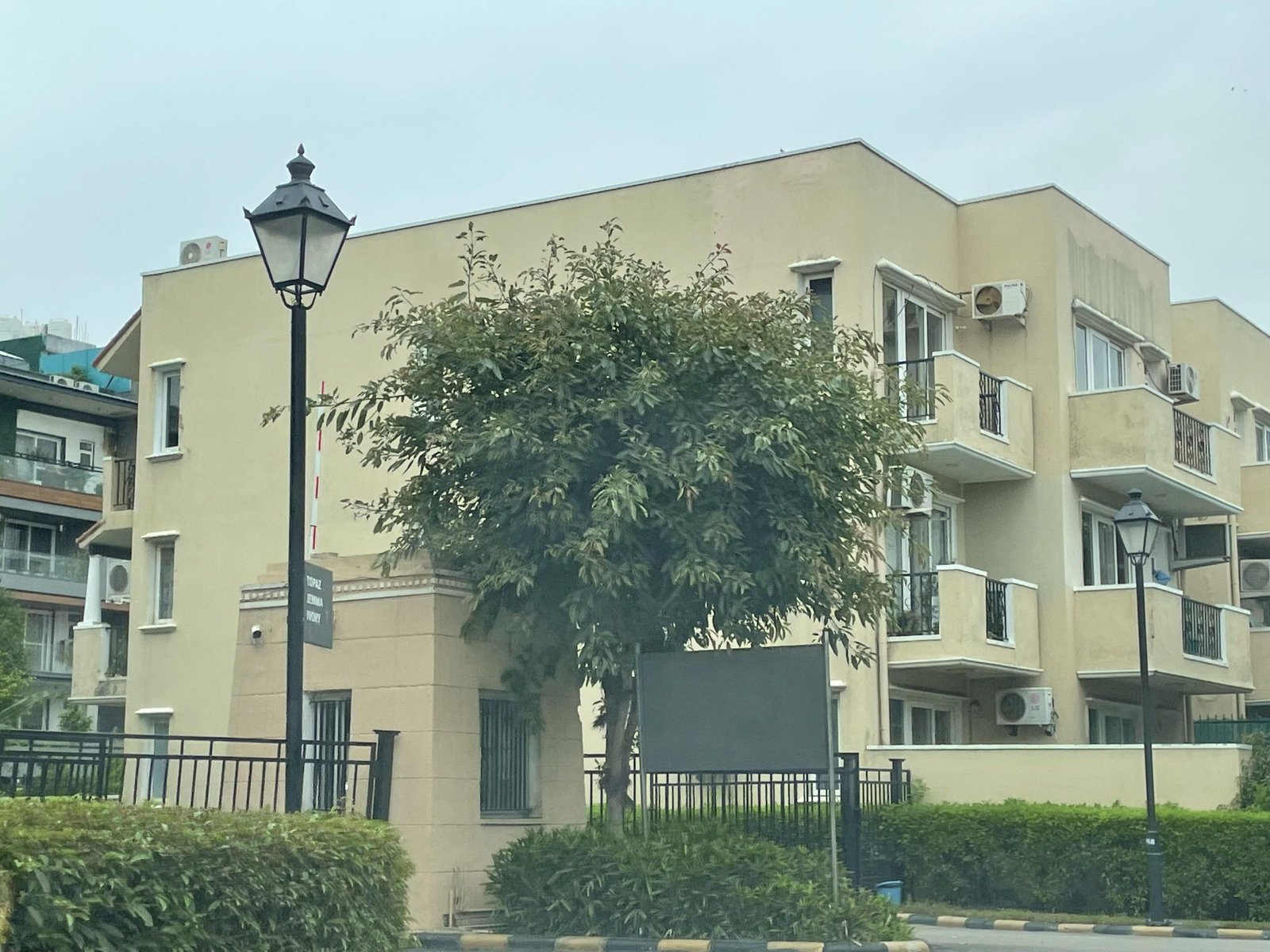 5 BHK Triplex Builder Floor in Sector 65, Gurgaon 3