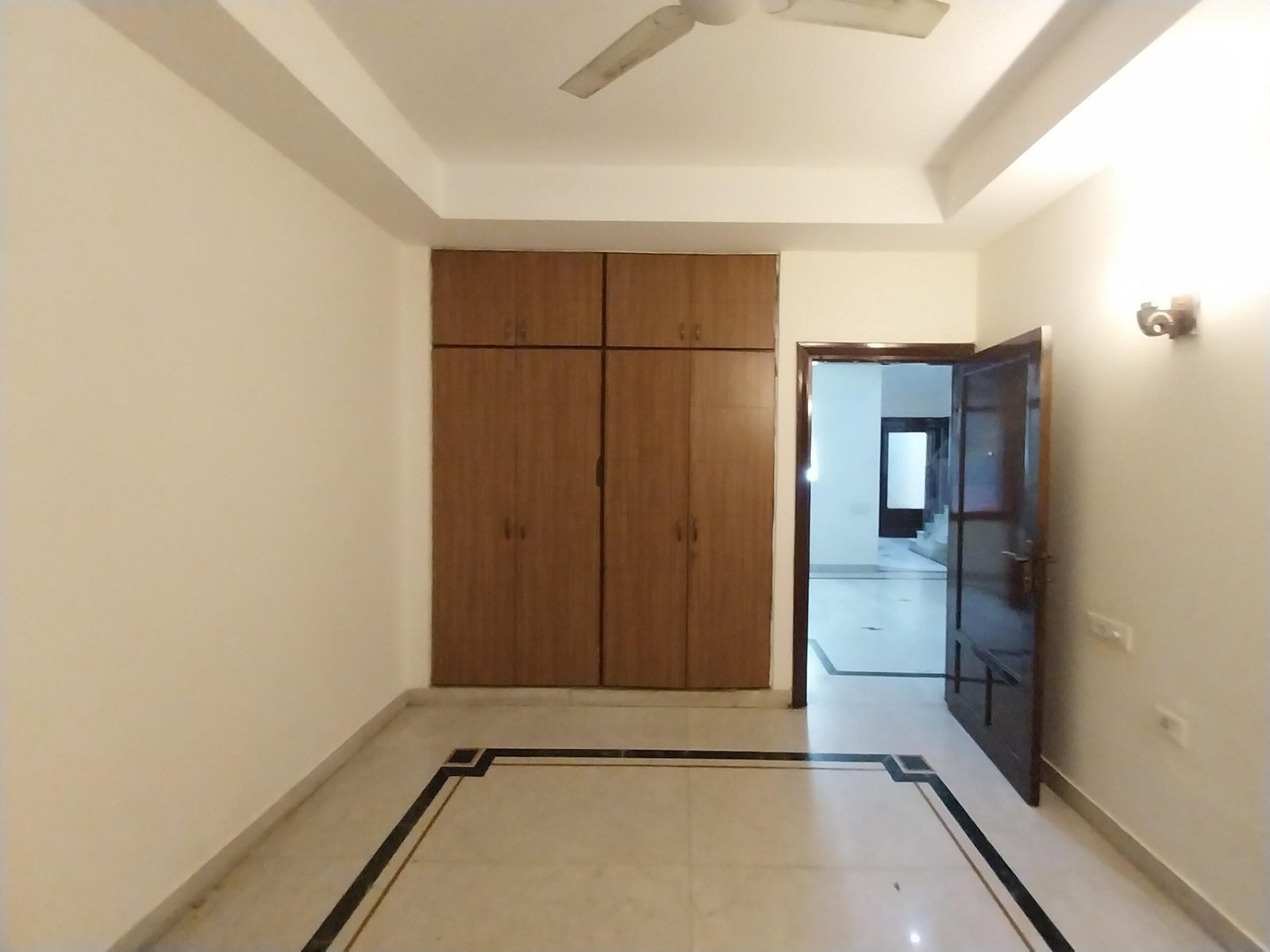 6 Bedroom House for rent in DLF Phase 2, Gurgaon 1