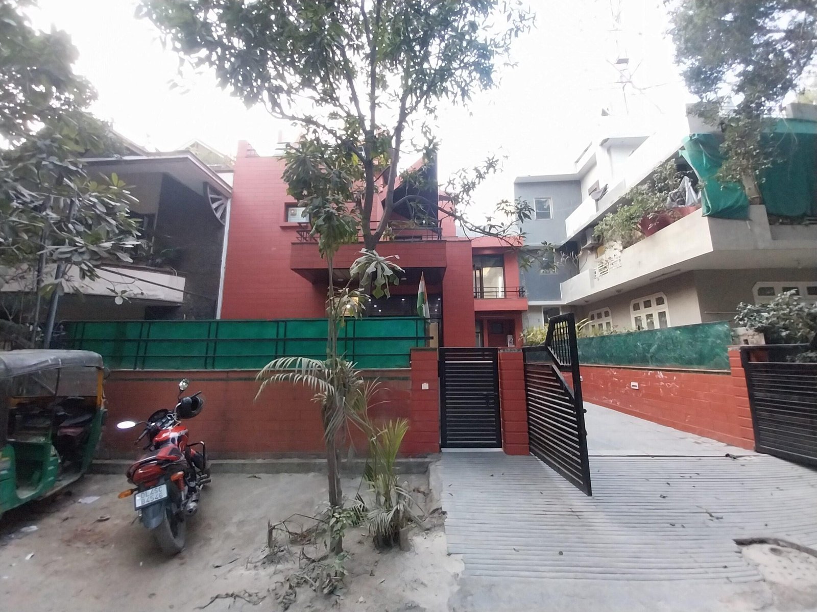6 Bedroom House for rent in DLF Phase 2, Gurgaon 4