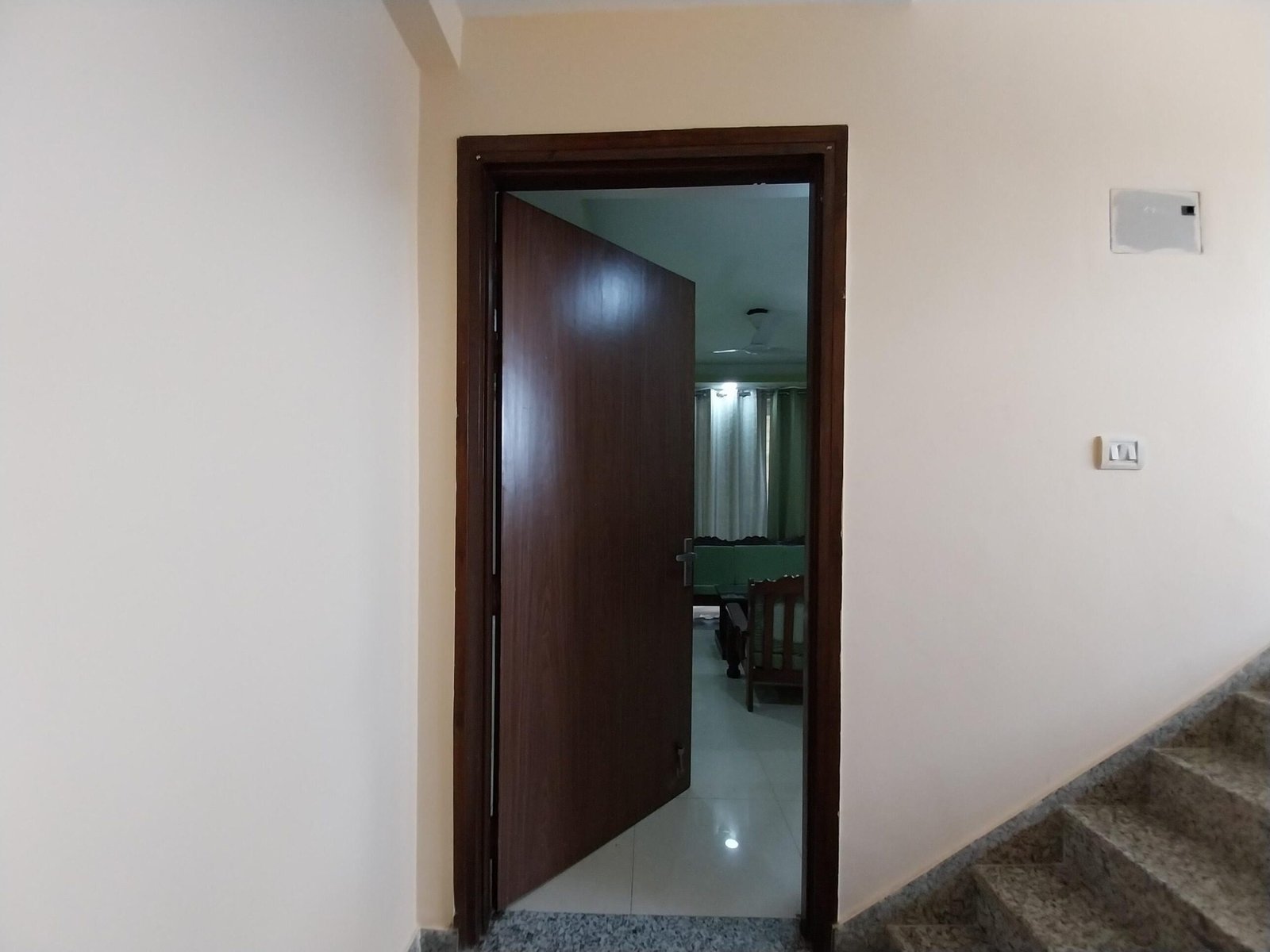 1 RK Flats for rent in DLF Phase 3, Gurgaon 003