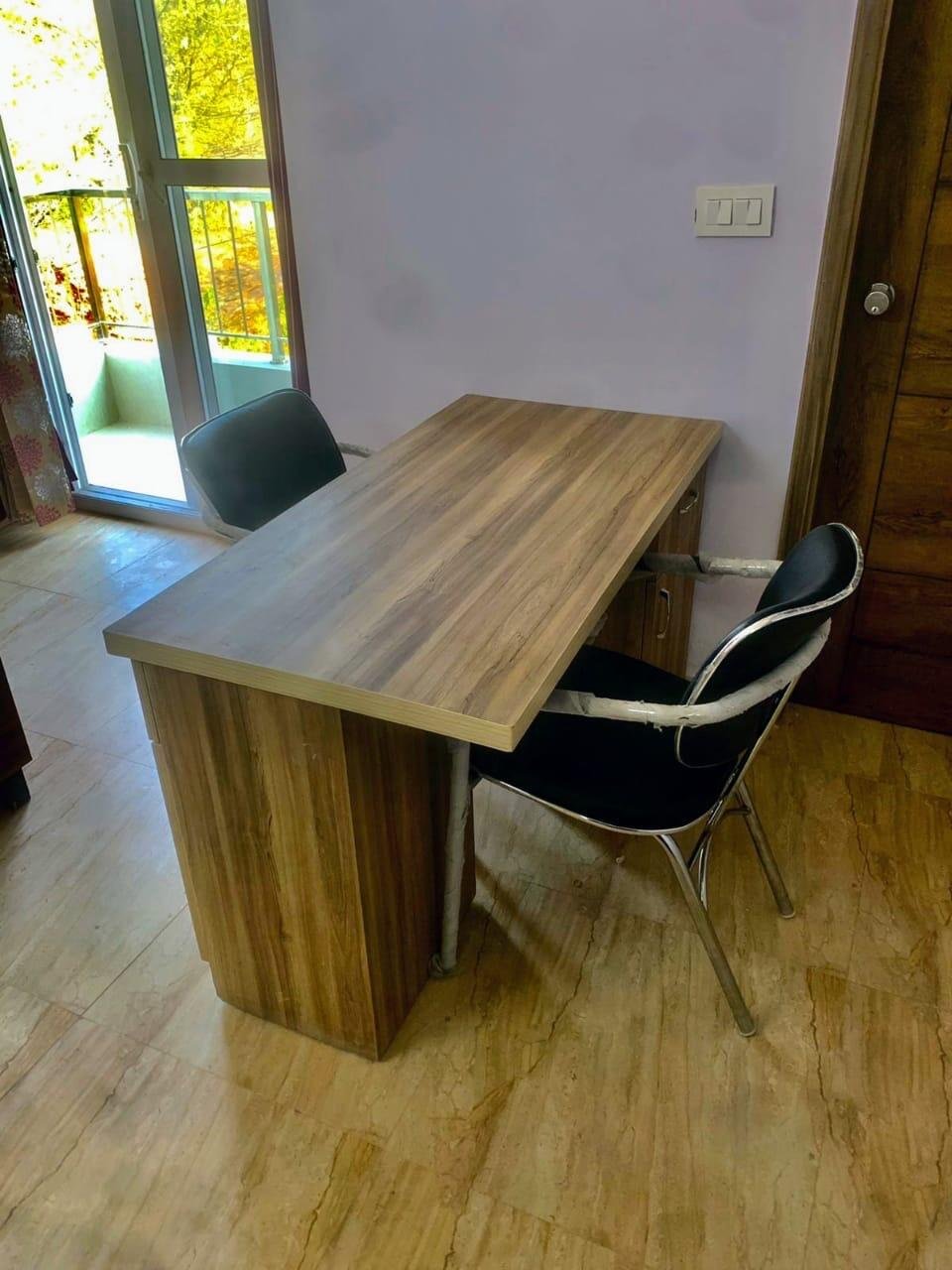 1 RK Flats for rent in DLF Phase 5, Gurgaon 4