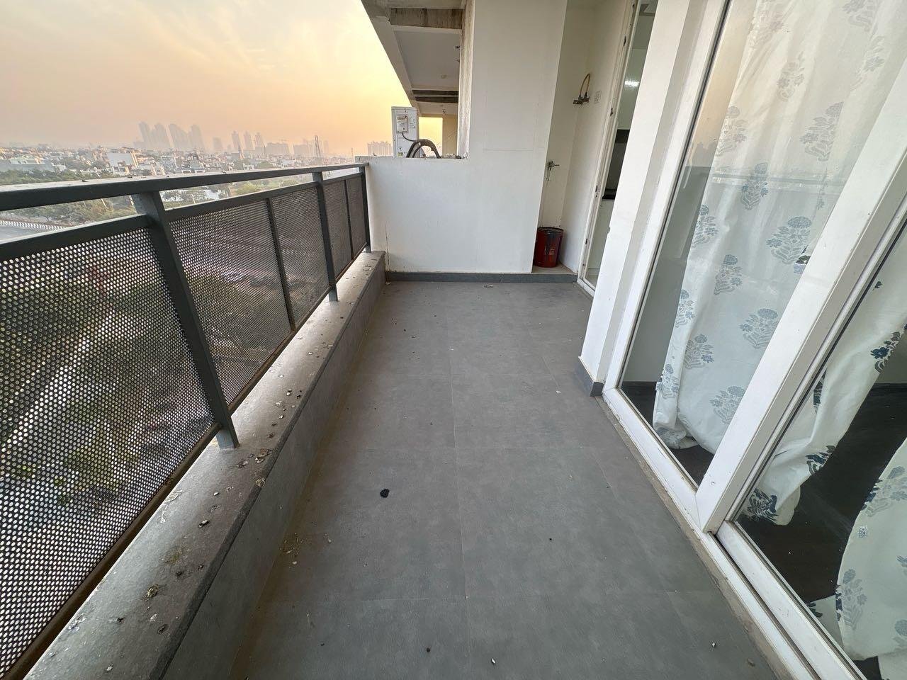 1 RK Flats for rent in Sector 106, Gurgaon 4