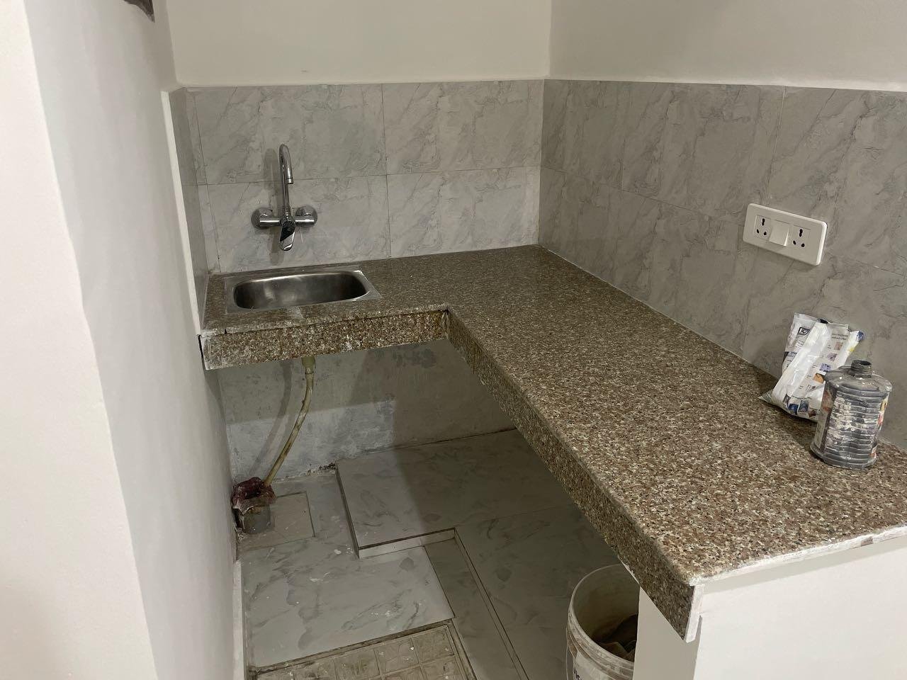 1 RK Flats for rent in Sector 48, Gurgaon00004