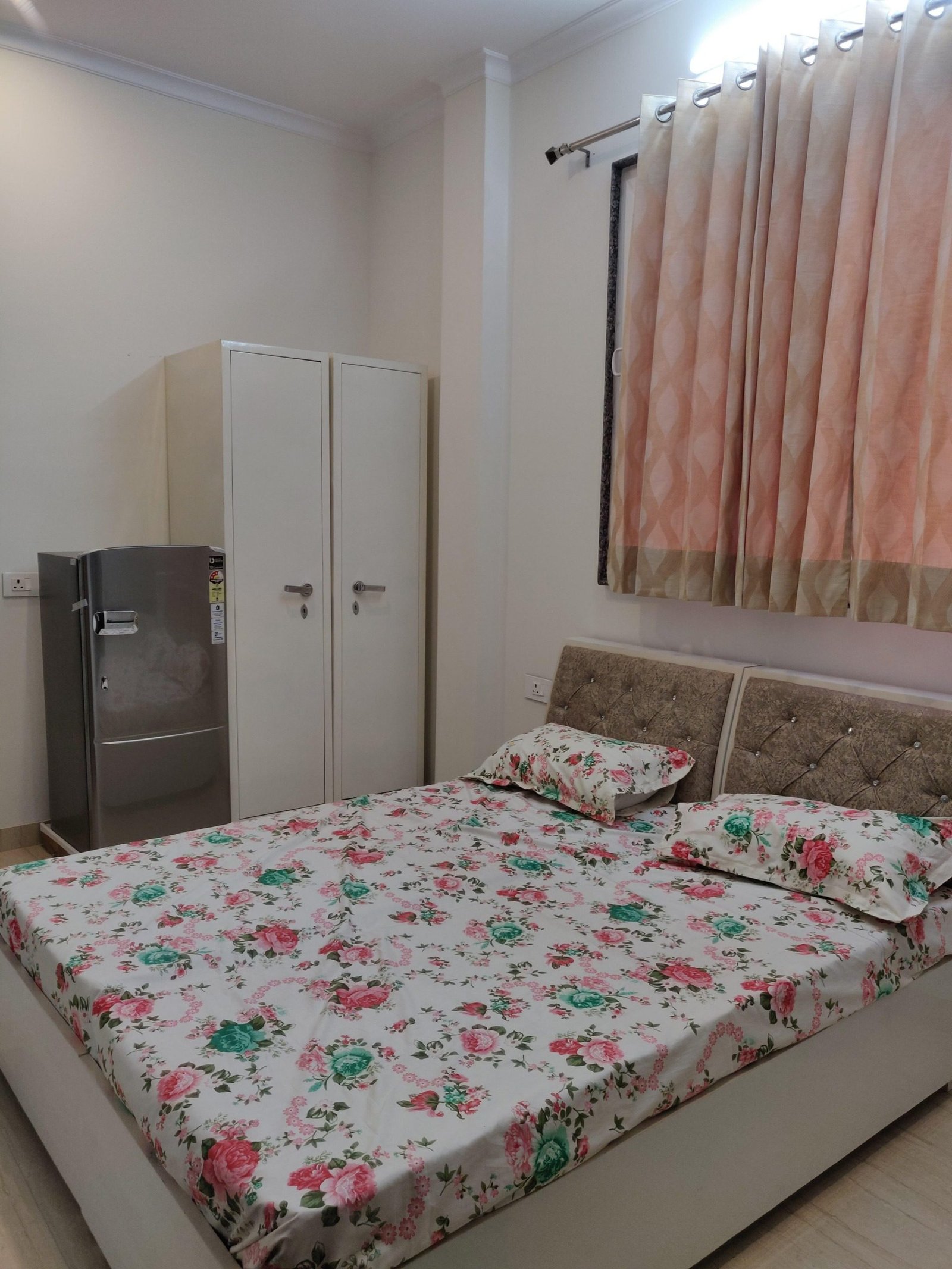 1 RK Flats for rent in builder floor sector 46, Gurgaon 1