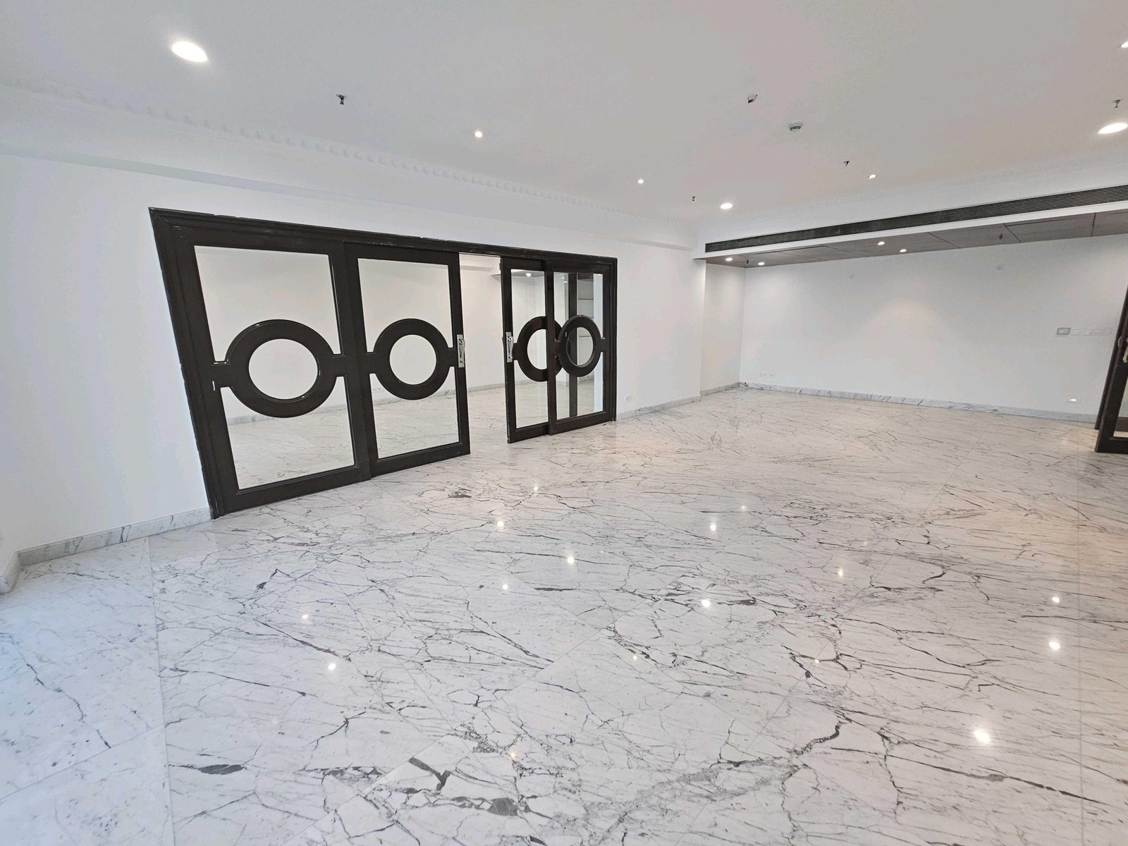 5 BHK Flat for rent in Sector 42, Gurgaon 3