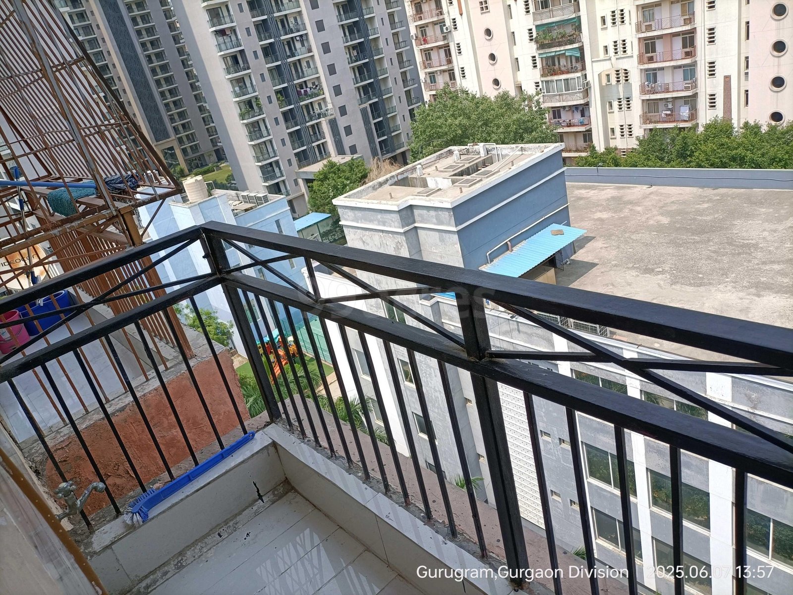 Sector 28, Gurgaon 4